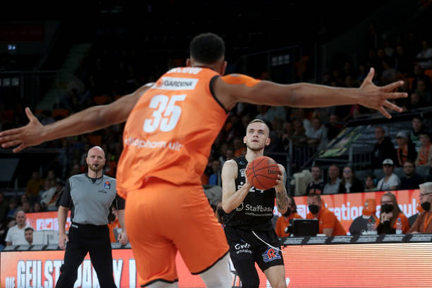 球员号码或 球员号码或