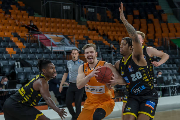 他在第7场 他在第7场