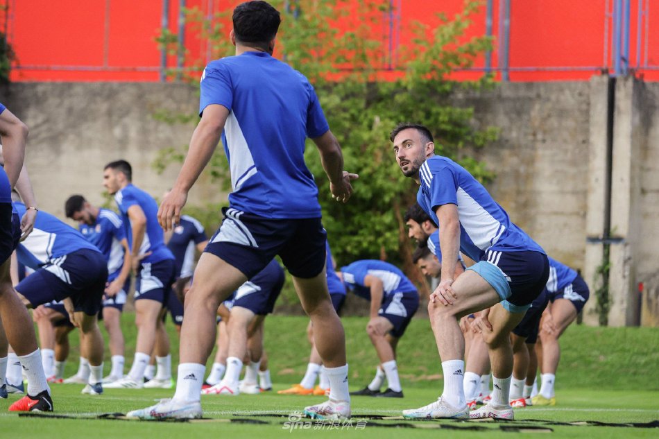 莱万更依靠 莱万更依靠